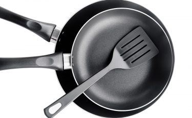 フッ<ruby>素<rp>(</rp><rt>そ</rt><rp>)</rp></ruby><ruby>樹脂<rp>(</rp><rt>じゅし</rt><rp>)</rp></ruby>ってどんなプラスチック？やさしく解説します！